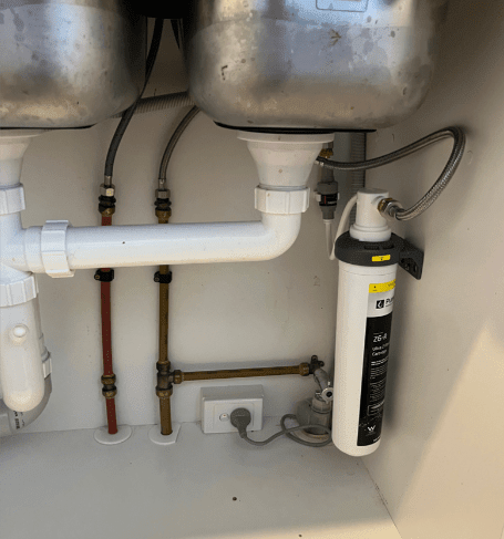 Drinking Water Contaminants: Common Water Quality Issues and Filter Options for Australian Homes