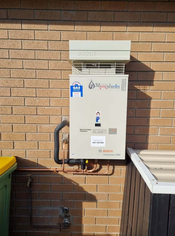Instantaneous Hot Water Systems: Gas vs Electric Instant Hot Water Guide - Installed Today