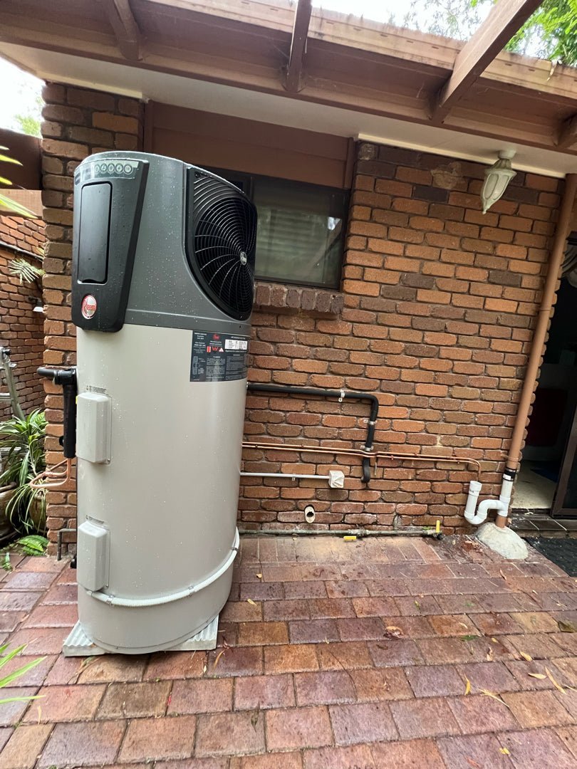 The Showdown "Premium Heat Pumps" - Rheem Ambiheat 270 vs Stiebel Eltron WWk302H vs Quantum 270 - Installed Today