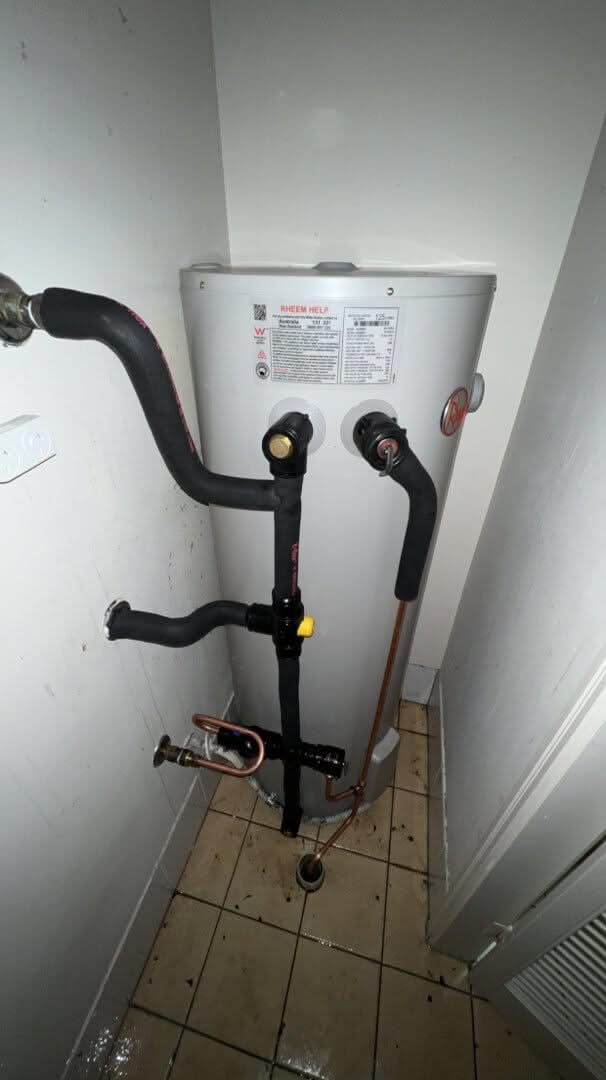 Rheem 125L Electric Hot Water System - Installed Today