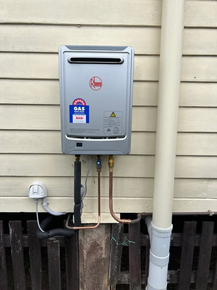 Rheem 20 LPG Gas Hot Water System - Installed Today