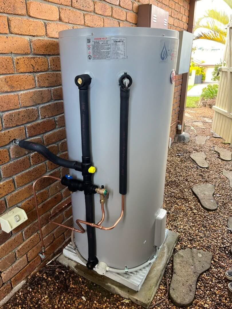 Rheem 250L Electric Hot Water System - Installed Today