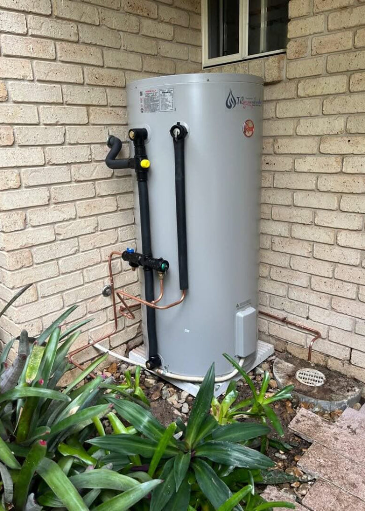 Rheem 250L Electric Hot Water System - Installed Today