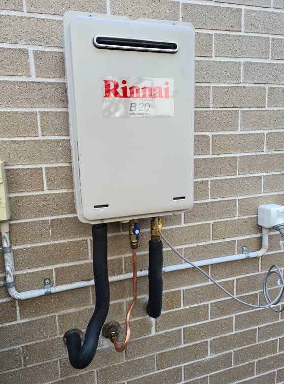 Rinnai B16 LPG Gas Hot Water System - Installed Today