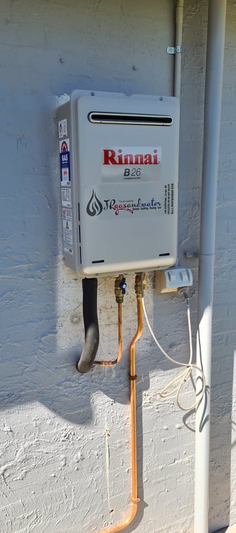 Rinnai B26 Rinnai Infinity Gas Hot Water System Natural Gas Heater