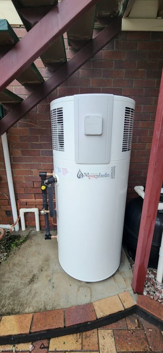 Stiebel Eltron WWK222 Heat Pump Hot Water System - Installed Today