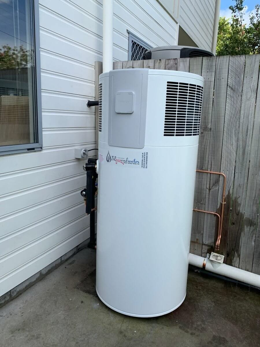 Stiebel Eltron WWK222 Heat Pump Hot Water System - Installed Today